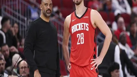 国足惨败激辩：屡遭困境，退路尽失，希望破碎